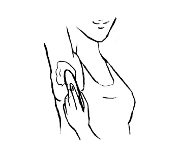 Épilez-vous pour réduire la macération au niveau des aisselles et limiter la sueur et les odeurs de transpiration.