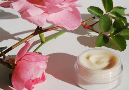 Recette Crème légère à la Rose et à la Violette