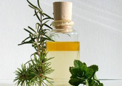 Recette Lotion biphasée au Romarin antipelliculaire