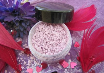 Recette Ombre à paupières Violette Lumineuse