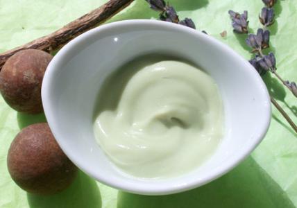 Recette Crème de nuit à l'Immortelle pour peaux délicates