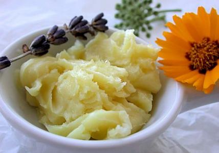 Recette Baume de massage délassant pour la nuque à l'Arnica 