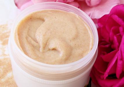 Recette Gommage visage à la Rose