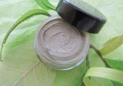 Recette Correcteur vert "stop imperfections" au Tea Tree