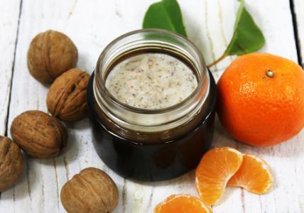 Recette Beurre exfoliant pour la douche aux agrumes