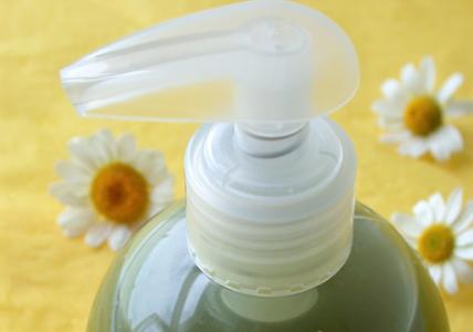 Recette Shampooing doux pour cheveux blonds - Camomille et Curcuma