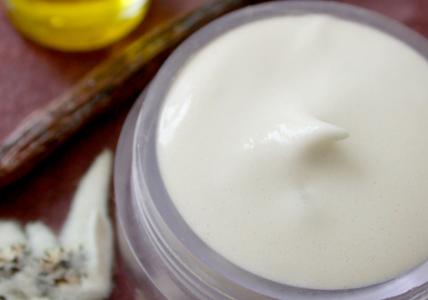 Recette Crème "jeunesse" au Chanvre pour peaux mixtes