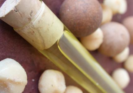 Recette Huile sèche tonique à l'huile végétale de Macadamia