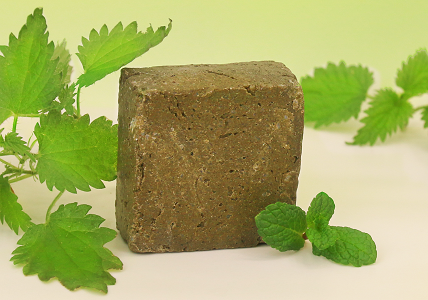 Shampooing solide pour cheveux gras