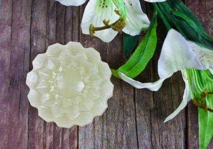 Recette Savon transparent aux Fleurs Blanches