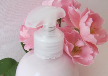 Recette Lait aux pétales de Rose pour le corps