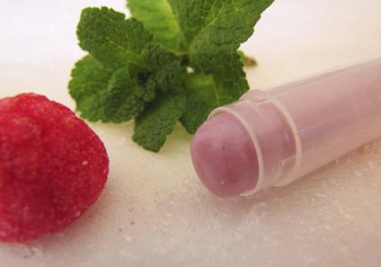 Recette Stick pour les lèvres au menthol repulpant effet Glaçon