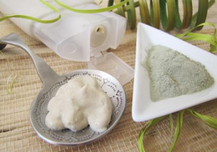 Masque à l'argile purifiante et absorbante pour cheveux gras