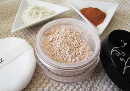 Recette Poudre de teint aux 3 Argiles matifiantes pour peaux claires