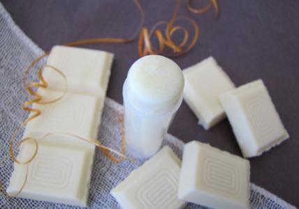 Recette Stick pour les lèvres "confort" au Cacao blanc