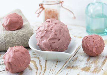 Recette Œufs de Dino pétillants pour le bain Fraise des bois