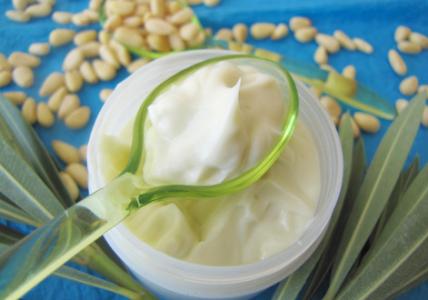 Recette Baume apaisant du marcheur au Tea tree