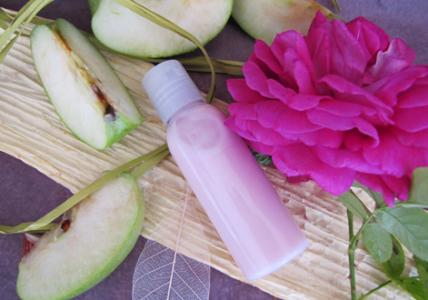 Recette Lait végétal visage et corps "Trousse du voyageur" Pink lady