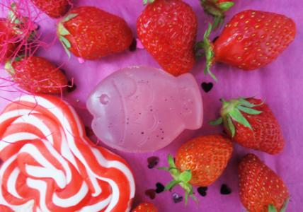 Recette Savon coloré et fruité : Fraise