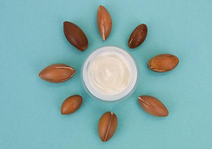 Recette Crème régénérante et nutritive pieds très secs