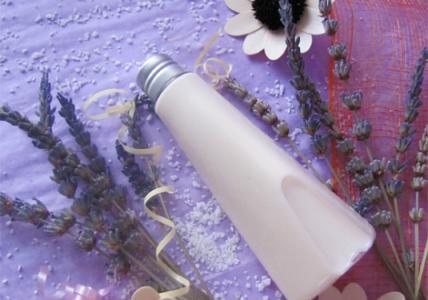 Recette Lotion pour le bain aux Fleurs de Lavande & Rosalina calmantes