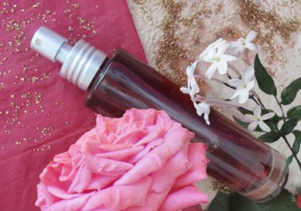 Recette Lotion rosée "Simplissime" aux fleurs précieuses