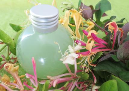 Recette Gel douche dynamisant au Chèvrefeuille