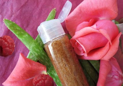 Recette Gommage visage Rose, Framboise & Aloe Vera 