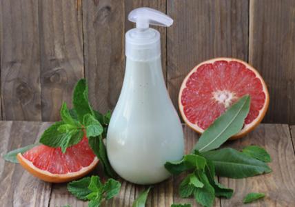 Recette Crème nettoyante pour les mains litsée citronnée