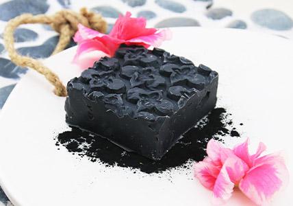 Savon noir au charbon purifiant Rituel du Japon