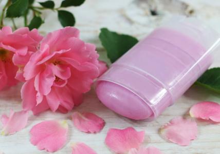 Recette Déodorant délicatesse Pétales de Rose & Sauge sclarée