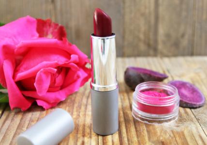 Recette Rouge à lèvres Couleur végétale Touche de rose