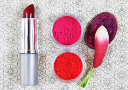 Recette Rouge à lèvres Couleur végétale Touche de rouge