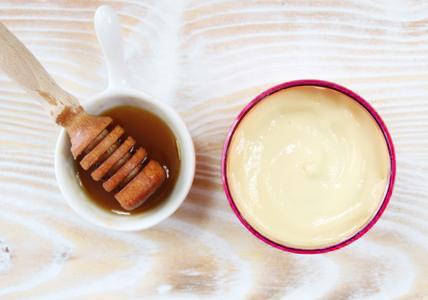 Recette Après-shampooing sans rinçage aux extraits de Miel embellissants