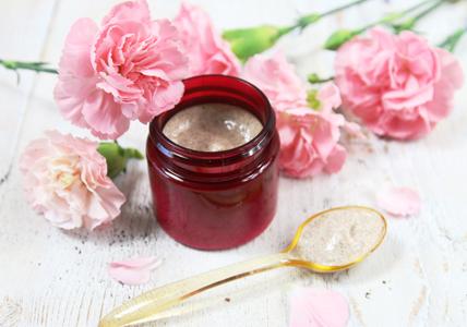 Recette Gommage visage à la Rose