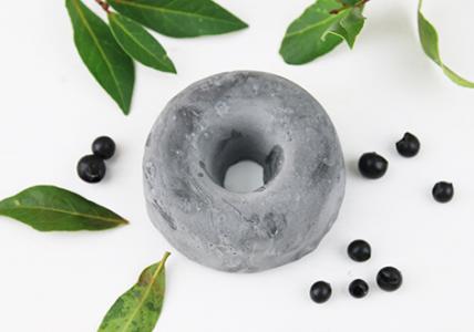 Recette Shampooing solide détox Charbon & Laurier