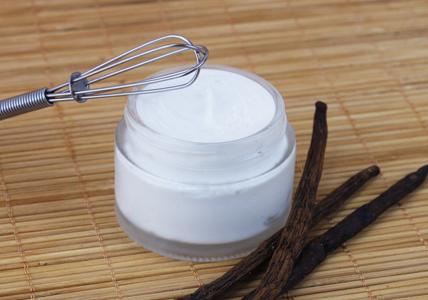 Recette Cold cream réparatrice pour les pieds à la Vanille