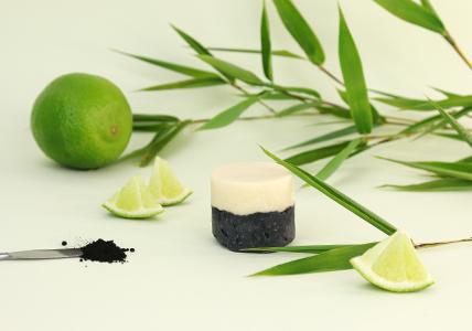 Recette Recette Gommage visage solide au charbon actif