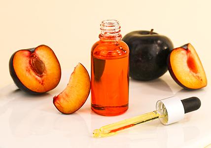 Huile de soin anti-âge pour le contour des lèvres Prune & Coenzyme Q10