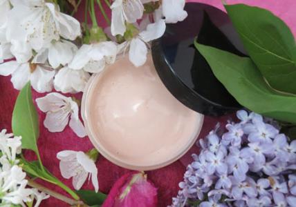 Recette Baume bienfaisant à l’huile de Camélia nutritive