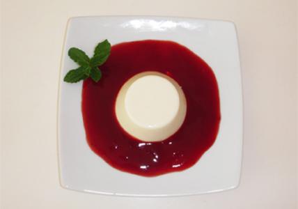 Recette Panna cotta à la Menthe verte et coulis de Fruits Rouges