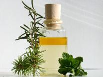 Lotion biphasée au Romarin antipelliculaire