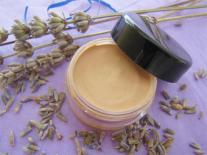 Correcteur imperfections et estompeur de cernes à la Lavande
