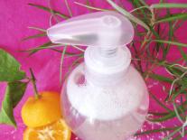 Gel douche hygiène intime à la Fleur d'Oranger & Tea Tree