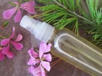 Lotion pour le corps anti-pique aux huiles essentielles