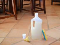 Nettoyant écologique pour sol purifiant et détartrant au Savon noir