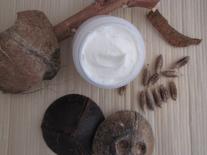 Masque capillaire « retour de vacances » aux actifs réparateurs