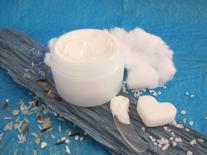 Crème enveloppante pour le corps 