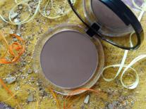 Poudre teint correctrice peaux noires teinte Café