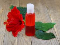 Démaquillant biphase à l'Hibiscus